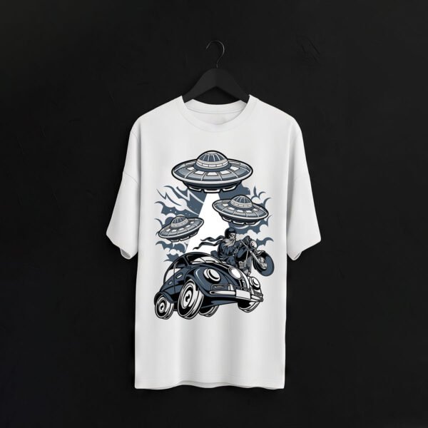 Alien Pursuit UFO Graphic Regular Fit T-Shirt